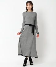 画像をギャラリービューアに読み込む, ベーシック配色Aラインニットワンピース/MM437408 (グレー)
