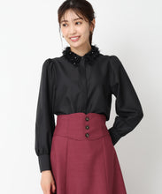 画像をギャラリービューアに読み込む, 襟モチーフブラウス/MM438113 (ブラック)