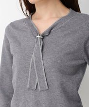 画像をギャラリービューアに読み込む, 【11月下旬入荷予定/WEB先行予約販売】パールリング付きラメボウタイニット/MM448319