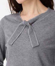 画像をギャラリービューアに読み込む, 【11月下旬入荷予定/WEB先行予約販売】パールリング付きラメボウタイニット/MM448319