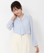 画像をギャラリービューアに読み込む, パールバー付きタイブラウス/MM518101