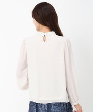 画像をギャラリービューアに読み込む, パールバー付きタイブラウス/MM518101