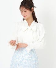 画像をギャラリービューアに読み込む, ボウタイシャーリングブラウス/MM518103 (ホワイト)
