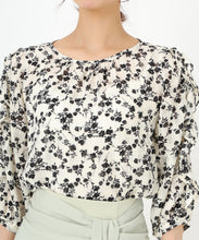 画像をギャラリービューアに読み込む, ラッフルフリル袖開きブラウス/MM518112