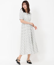 画像をギャラリービューアに読み込む, 小花柄プリーツワンピース/MM517416 (ホワイト)