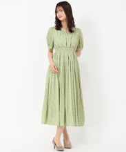 画像をギャラリービューアに読み込む, 小花柄プリーツワンピース/MM517416 (グリーン)