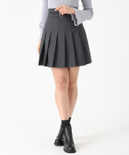 画像をギャラリービューアに読み込む, ベルト付きタックミニスカート/MM537211 (グレー)