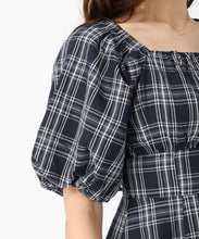 画像をギャラリービューアに読み込む, 2wayオフショルチェックフレアワンピース/MM557410