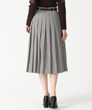 画像をギャラリービューアに読み込む, ベルト付きミディプリーツスカート/TT537210