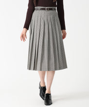 画像をギャラリービューアに読み込む, ベルト付きミディプリーツスカート/TT537210 (ブラウン系)