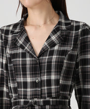 画像をギャラリービューアに読み込む, 【WEB限定予約販売/9月中旬発売予定】テーラー襟配色ワンピース/MM547415