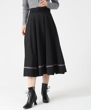 画像をギャラリービューアに読み込む, 裾配色フレアスカート/MM547218 (ブラック)