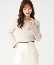 画像をギャラリービューアに読み込む, ラメ配色フレア袖ハイネックニット/MM548308 (ベージュ)