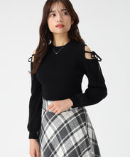 画像をギャラリービューアに読み込む, 肩開きリボンニット/MM548315 (ブラック)
