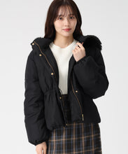 画像をギャラリービューアに読み込む, フードファー付ショートダウン/TT548602 (ブラック)