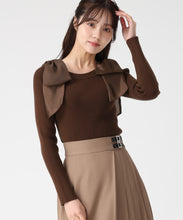 画像をギャラリービューアに読み込む, 肩リボンシアーニット/TT548304 (ブラウン)