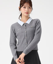 画像をギャラリービューアに読み込む, 【WEB限定予約販売/11月中旬発売予定】シャツ襟付きケーブルカーディガン/MM548410 (グレー)
