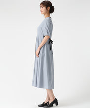画像をギャラリービューアに読み込む, フロントプリーツ配色ワンピース/MM627401 1