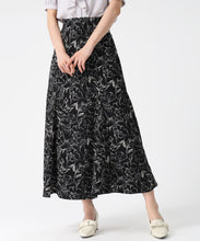 画像をギャラリービューアに読み込む, 線描きフラワーソフトマーメイドスカート/MM627201 (ブラック)