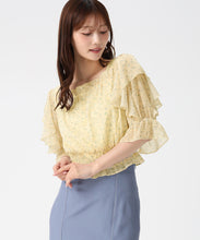 画像をギャラリービューアに読み込む, 【予約販売/3月中旬発売予定】フラワーシャーリングブラウス/MM628116 (イエロー)