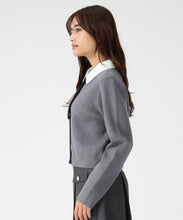 画像をギャラリービューアに読み込む, 【WEB限定予約アイテム/11月上旬入荷予定】3way衿×タイ付きビジュ釦カーディガン/MM558403