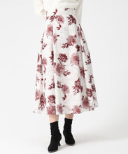 画像をギャラリービューアに読み込む, 水彩フラワーカットジャガードスカート/MM547213