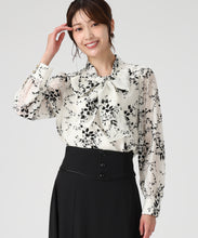 画像をギャラリービューアに読み込む, フロッキーボウタイブラウス/MM548108