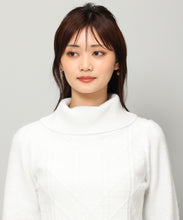 画像をギャラリービューアに読み込む, フラッフィーラメジャガードオフタートルニット/MM348304