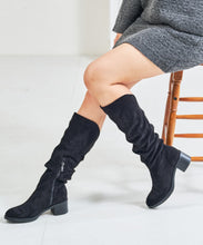 画像をギャラリービューアに読み込む, スエードルーズフィットロングブーツ/57508