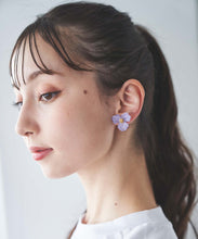 画像をギャラリービューアに読み込む, クリアカラーフラワーイヤリング/TT519406