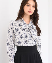 画像をギャラリービューアに読み込む, ボウタイブラウス/MM438107