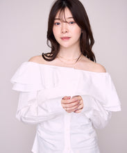 画像をギャラリービューアに読み込む, 【一部店舗限定】アシンメトリーオフショルブラウス/MM658138