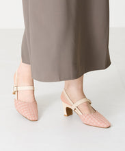 画像をギャラリービューアに読み込む, バックストラップパンプス/41301