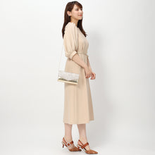 画像をギャラリービューアに読み込む, グリッタークラッチバッグ/mob003