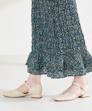 画像をギャラリービューアに読み込む, スリットセパレートパンプス/62110