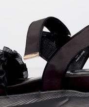 画像をギャラリービューアに読み込む, チュール×パールスポーツサンダル/66201