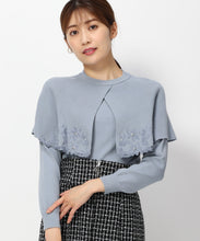 画像をギャラリービューアに読み込む, フラワー刺繍ケープニット/mm338310