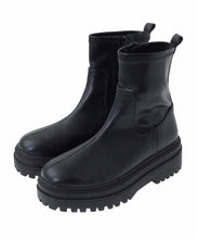 画像をギャラリービューアに読み込む, ボリュームソールショートブーツ/TT439416