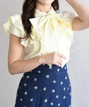 画像をギャラリービューアに読み込む, 袖フリルボウタイブラウス/TT628101