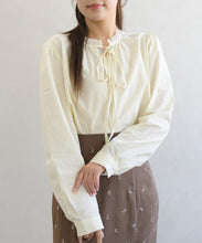 画像をギャラリービューアに読み込む, 【一部店舗限定】レース細リボンブラウス/TT658104