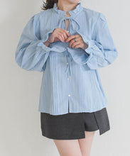 画像をギャラリービューアに読み込む, 【一部店舗限定】フリルカラー前リボンブラウス/MM658108