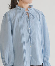 画像をギャラリービューアに読み込む, 【一部店舗限定】フリルカラー前リボンブラウス/MM658108