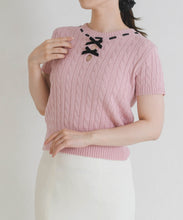 画像をギャラリービューアに読み込む, 【一部店舗限定】フロントリボン半袖ニット/TT658304