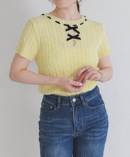 画像をギャラリービューアに読み込む, 【一部店舗限定】フロントリボン半袖ニット/TT658304