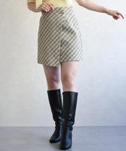 画像をギャラリービューアに読み込む, ラップ風ミニスカパン/TT617207