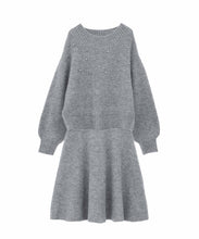 画像をギャラリービューアに読み込む, ビジュー付きニットセットアップ/TT437419