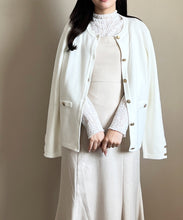 画像をギャラリービューアに読み込む, WEB限定 金ボタンニットジャケット/MM558402