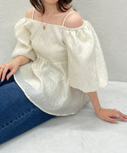 画像をギャラリービューアに読み込む, 一部店舗限定 2wayオフショルジャガードブラウス/TT558101