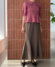 画像をギャラリービューアに読み込む, 一部店舗限定  シャーリングペプラムブラウス/TT558102