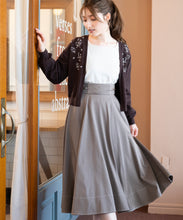 画像をギャラリービューアに読み込む, すずらんパール刺繍カーディガン/MM338409